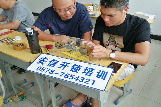 迁安开锁师傅多不多？
